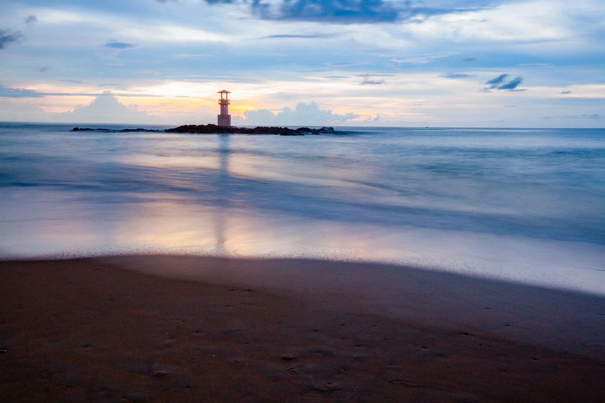 Nang Thong Beach